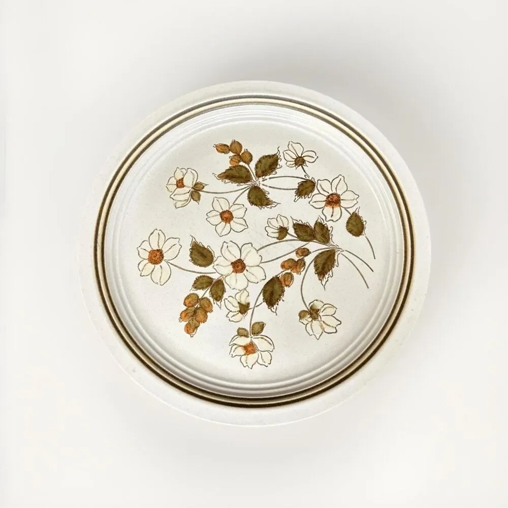 Vintage Berry Blossom Stoneware Plate – Floral Dinnerware, Made in Japan (12.25